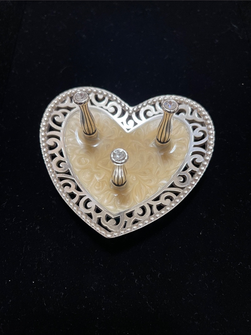 Brighton Lace Daisy 3 ring jewelry dish excellent condition